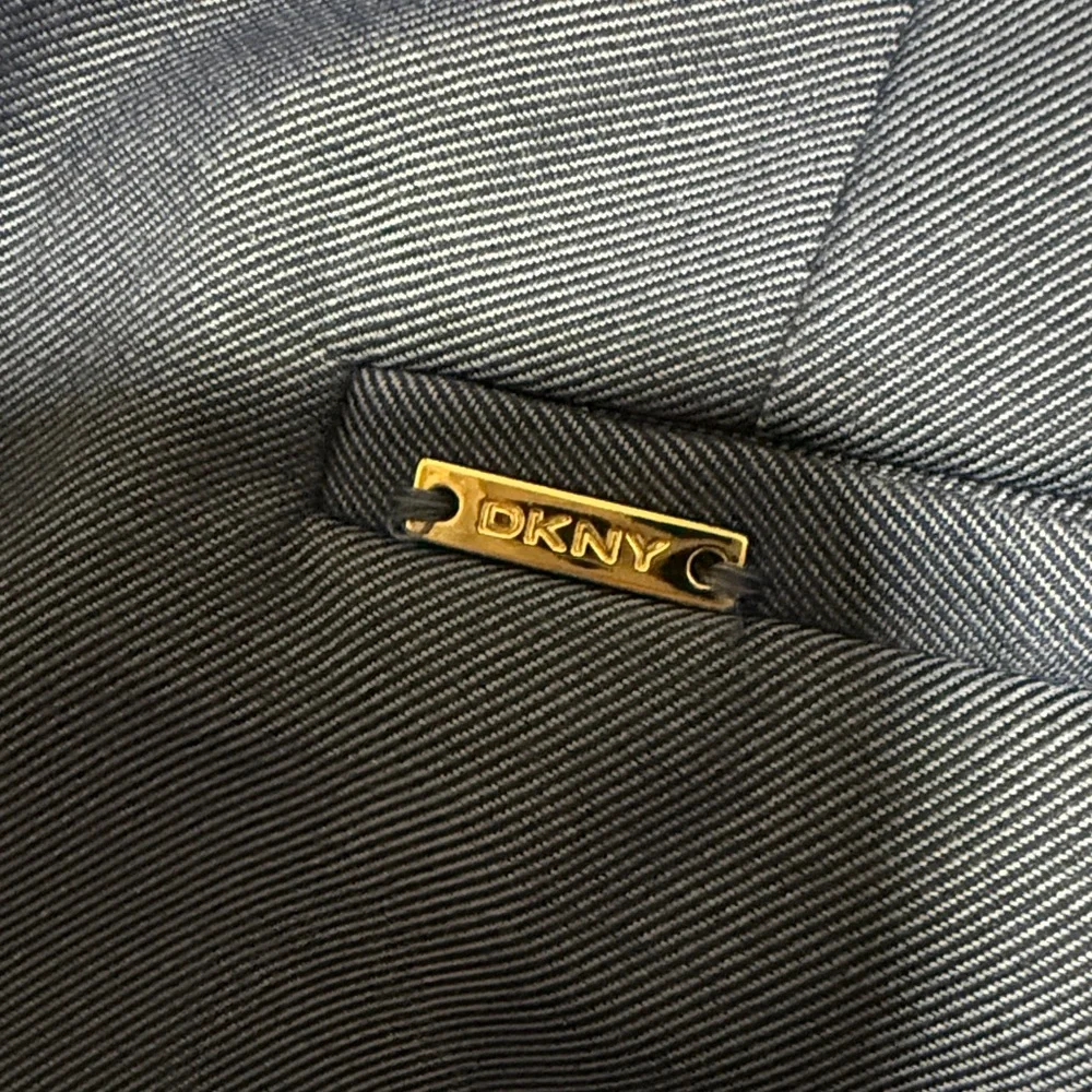✨ DKNY Women's Classic Blue Trousers Tailored Fit - Picture 9 of 9